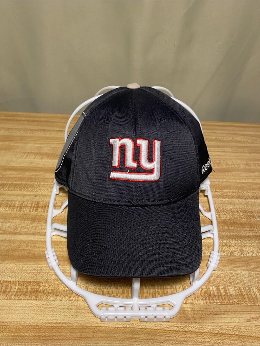 Reebok NFL Equipment OnField New York Giants Black Cap W/ NY Embroidery Sz L/XL
